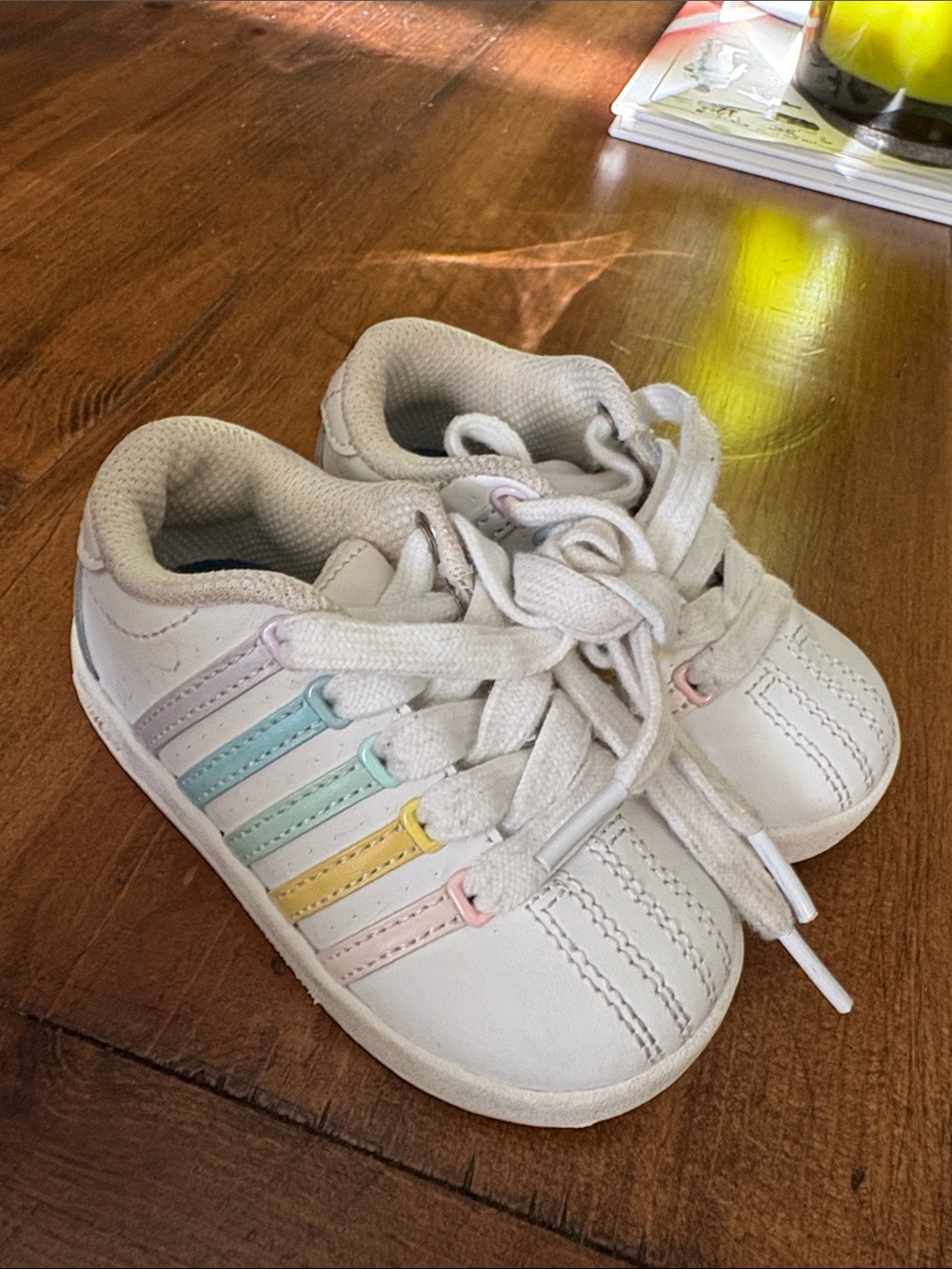 K-Swiss White Kids Sneakers with Pastel Stripe Accents